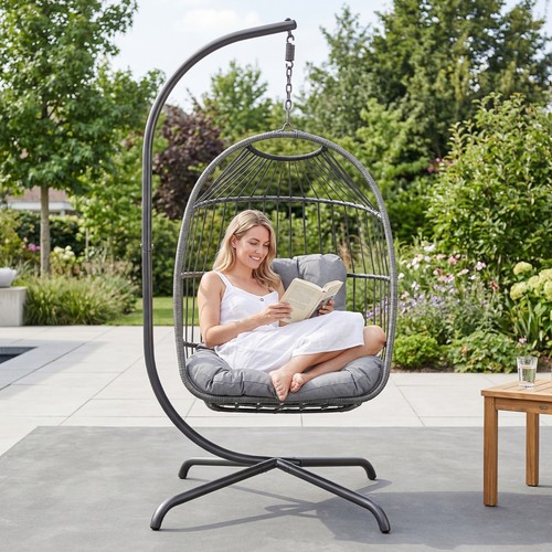 Hanging rattan egg - rattan, chair